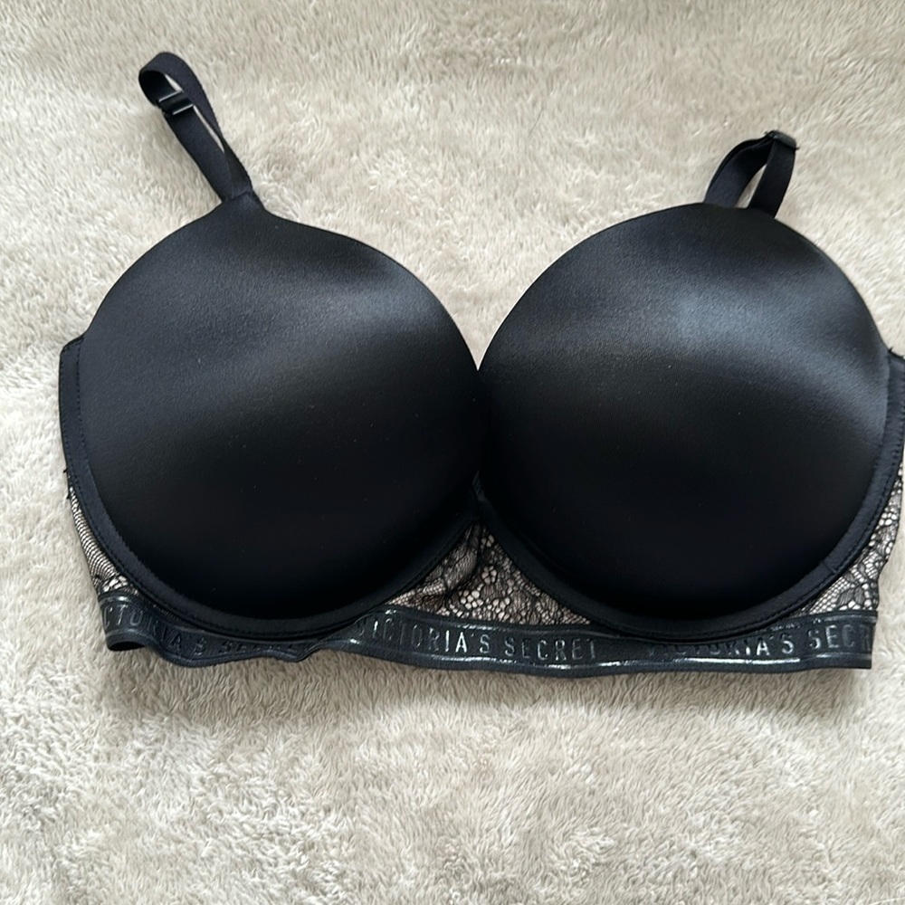 Victoria’s Secret Very Sexy Push Up Bra
